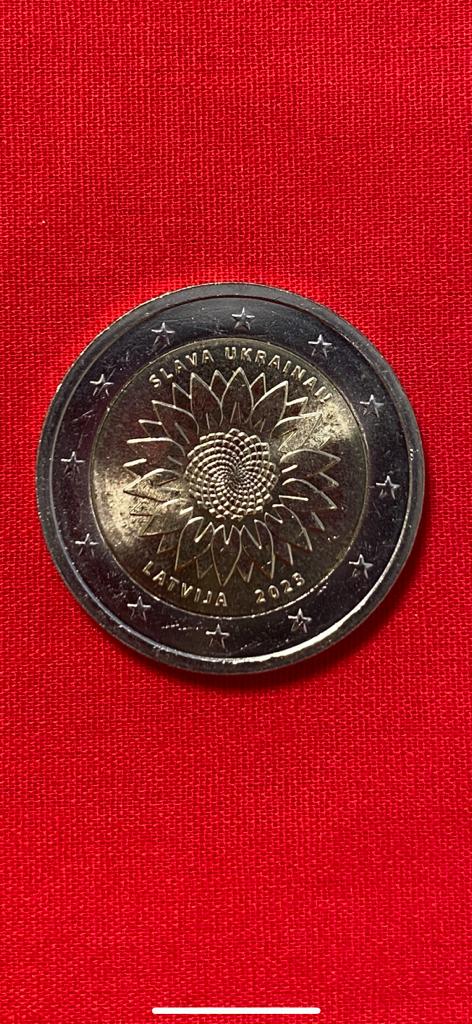 Lettland 2023 - 2 Euro Münze "Ukrainische Sonnenblume“